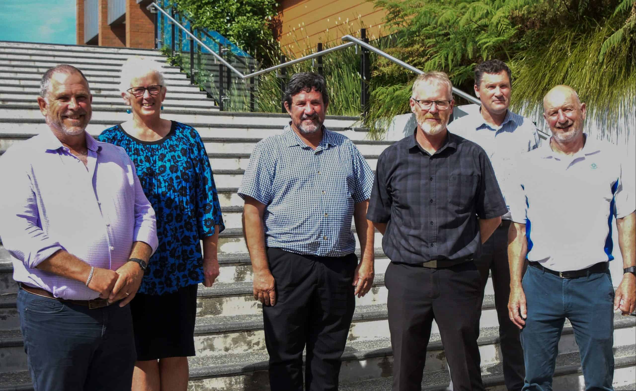 Long Service awardees group Dec 2021 copy